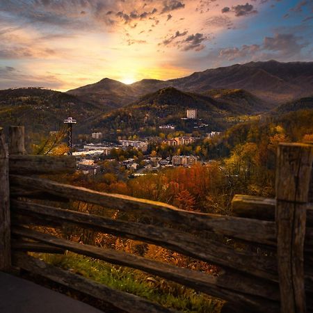Mountain Lake Lodge, Hot Tub, Theater Room, 1089 Free Tickets Each Paid Day, Dollywood And More 세비어빌 외부 사진