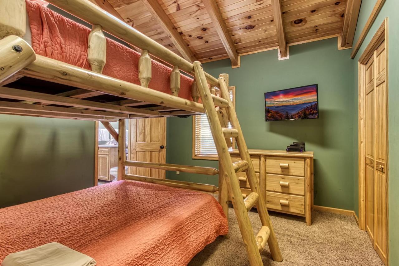 Mountain Lake Lodge, Hot Tub, Theater Room, 1089 Free Tickets Each Paid Day, Dollywood And More 세비어빌 외부 사진